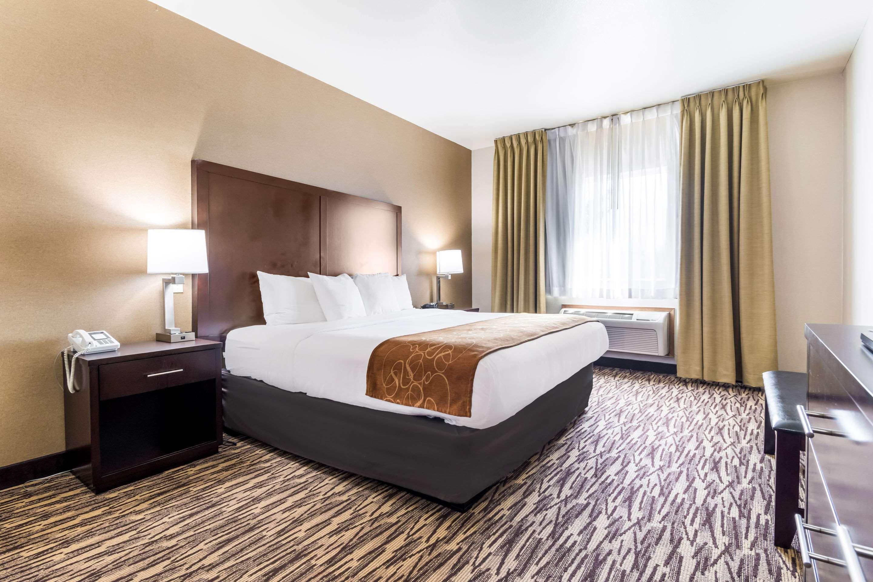 Comfort Suites Portland Airport Экстерьер фото