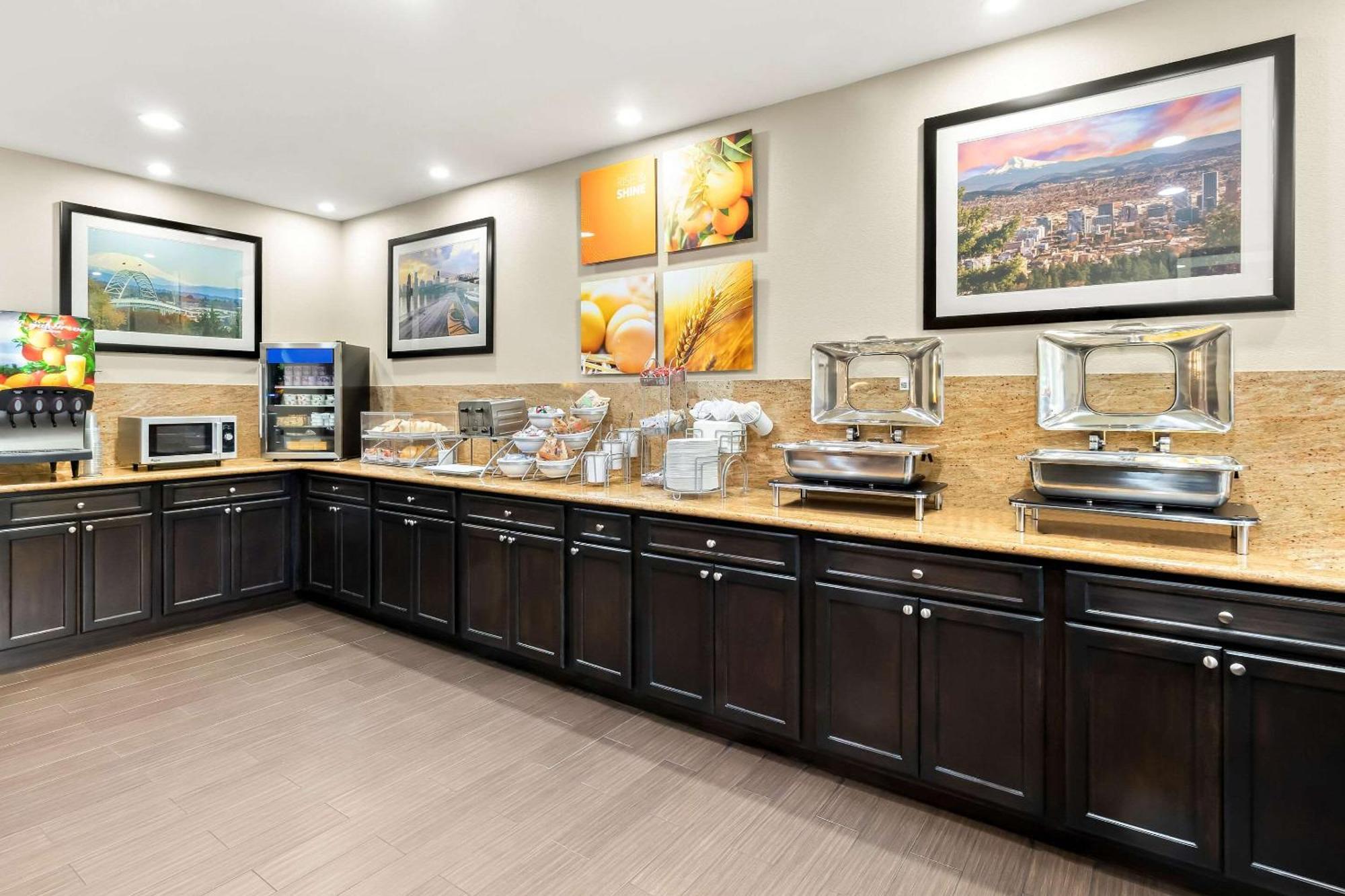 Comfort Suites Portland Airport Экстерьер фото